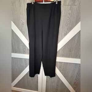 Bag006. Worthington women pull on black dress pants R14”, Ins 29” Sz 18W.